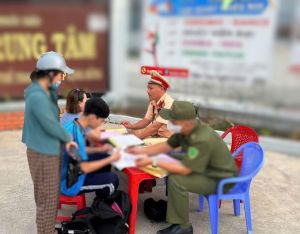 Xử phạt hơn 300 trường hợp vi phạm Luật trật tự, an toàn giao thông đầu năm 2025