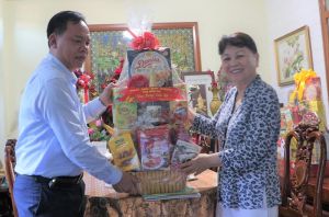 Chủ tịch UBND tỉnh thăm, chúc Tết các đồng chí nguyên là lãnh đạo tỉnh