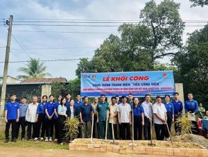 Khởi công công trình thanh niên chào mừng kỷ niệm 95 năm Ngày thành lập Đảng và Đại hội Đảng các cấp