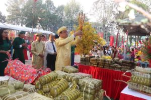 Thành phố Biên Hòa thực hiện lễ dâng bánh “Kính nhớ tổ tiên”