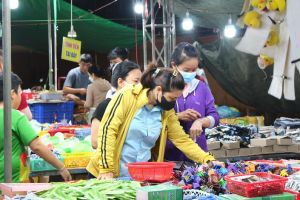 Chợ tết Công đoàn được triển khai nhiều mặt hàng phục vụ công nhân