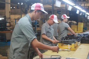 Công nhân lao động tích cực phát huy sáng kiến