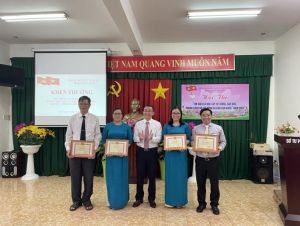 Tiếp tục đẩy mạnh các phong trào thi đua yêu nước