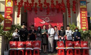 Ngân hàng Kiên Long trao tặng 200 phần quà Tết cho bà con có hoàn cảnh khó khăn tại Đồng Nai