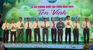 Sôi nổi Lễ hội Hương bưởi Tân Triều năm 2025