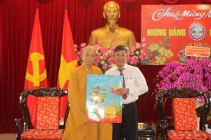 Lãnh đạo các tổ chức tôn giáo chúc tết Nguyên đán năm 2025 lãnh đạo tỉnh