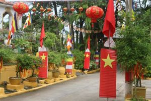 Các cơ sở tôn giáo sẵn sàng phục vụ Nhân dân du xuân