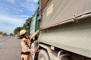 Ngăn tai nạn liên quan đến xe tải trọng lớn