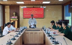 Bàn giao kết quả đề tài nghiên cứu khoa học cấp tỉnh về lực lượng vũ trang