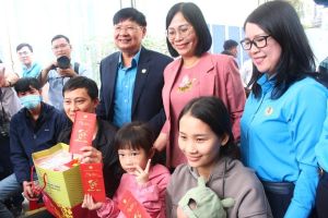 Chuyến tàu Công đoàn tiễn công nhân Đồng Nai về quê đón Tết