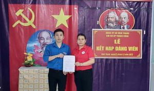 Đảng viên trẻ tình nguyện nhập ngũ bảo vệ Tổ quốc