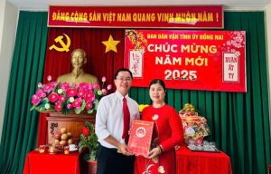 Chi bộ Ban Dân vận Tỉnh ủy sinh hoạt chuyên đề 95 năm Ngày thành lập Đảng