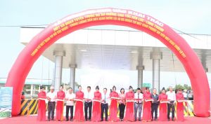 Thông xe, đưa vào khai thác 2 đoạn tuyến thuộc Dự án đường cao tốc Bến Lức - Long Thành