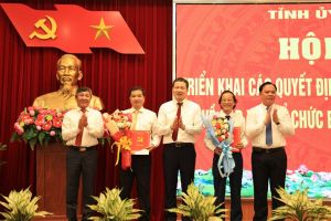 Thành lập Đảng bộ các cơ quan Đảng tỉnh với 27 tổ chức cơ sở Đảng