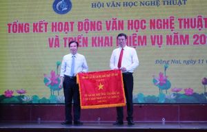 Sôi nổi Ngày thơ Việt Nam - Ngày Văn nghệ sĩ Đồng Nai 2025