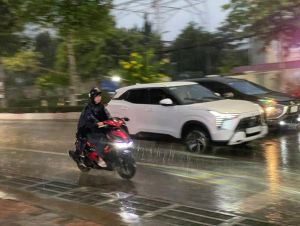 Mưa trái mùa trên địa bàn tỉnh sẽ còn diễn ra đến khi nào?