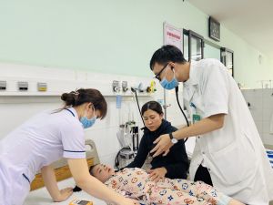 Khoa Cấp cứu được xem là nơi “đầu sóng, ngọn gió" của mỗi bệnh viện.