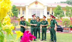 Thiếu tướng Lê Ngọc Hải kiểm tra công tác chuẩn bị huấn luyện tại Đồng Nai