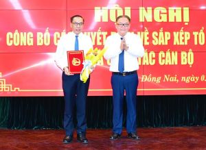 Đồng chí Nguyễn Viết Thắng nguyên Phó Giám đốc Sở Ngoại vụ giữ chức vụ Phó Chánh Văn phòng UBND tỉnh