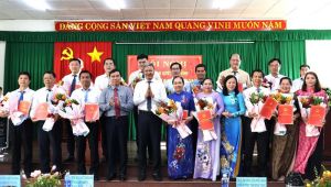 Huyện Nhơn Trạch công bố Nghị quyết, Quyết định về sắp xếp, tổ chức bộ máy và công tác cán bộ