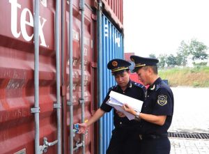 Ngành hải quan tăng cường kiểm soát, chống gian lận thương mại những tháng đầu năm