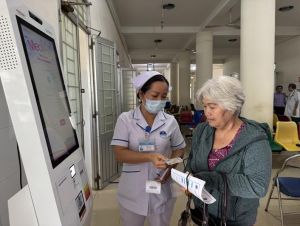 Cơ sở y tế thứ 3 trong tỉnh triển khai hệ thống Kiosk y tế thông minh