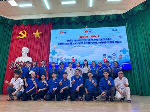 Hành trình thầy thuốc trẻ làm theo lời Bác – Tình nguyện vì sức khỏe cộng đồng