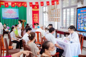 Bệnh viện Thuận Mỹ ITO Đồng Nai khám bệnh, phát thuốc miễn phí cho gần 200 người dân