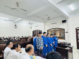 Môi giới hối lộ cảnh sát giao thông các bị cáo lãnh án