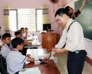 Giám sát công tác y tế trường học tại Long Khánh, Trảng Bom