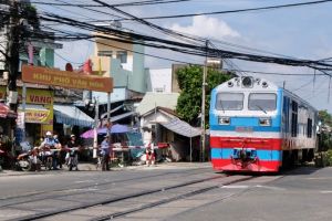 Bảo vệ hành lang an toàn đường sắt từ ý thức và trách nhiệm của người dân