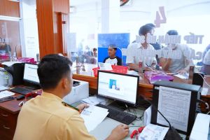 Người dân có được tham gia giao thông hay không trong thời gian chờ cấp, đổi giấy phép lái xe?