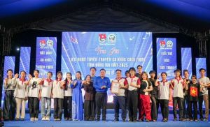 Sôi nổi liên hoan tuyên truyền ca khúc cách mạng dành cho khối học sinh, sinh viên