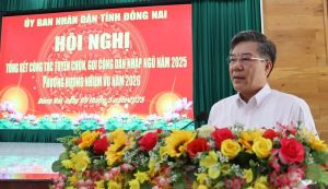 Phó Chủ tịch UBND tỉnh Dương Minh Dũng dự tổng kết, khen thưởng công tác tuyển quân