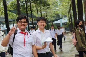 Thí sinh phấn khởi vì đề thi Toán vừa sức