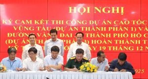 Cam kết hoàn thành thông xe kỹ thuật đường cao tốc Biên Hòa - Vũng Tàu, đường Vành đai 3 - Thành phố Hồ Chí Minh trước ngày 19-12-2025