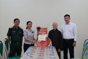 Huyện Nhơn Trạch thăm và chúc mừng các cơ sở tôn giáo dịp Đại Lễ Phật Đản 2025
