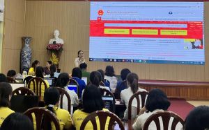 Tập huấn nghiệp vụ cho nhân sự của các điểm hỗ trợ dịch vụ công trực tuyến