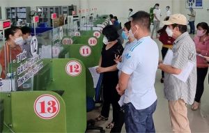 Gần 5,4 ngàn lao động làm hồ sơ hưởng trợ cấp thất nghiệp trong tháng 5-2025