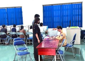 Hơn 79% thí sinh đạt kết quả ở kỳ sát hạch lái xe máy