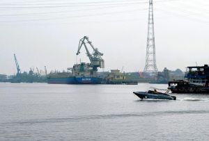 Lập biên bản xử phạt 160 phương tiện sau một tháng ra quân tổng kiểm soát phương tiện trên tuyến đường thủy