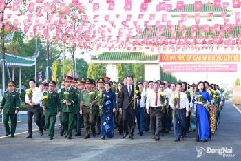 Đoàn đại biểu tỉnh Đồng Nai viếng Nghĩa trang liệt sĩ tỉnh nhân kỷ niệm 78 năm Ngày Thương binh, liệt sĩ