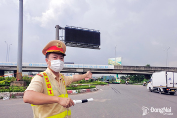 Cảnh sát giao thông Đồng Nai gợi ý 4 lộ trình tránh ùn tắc trên quốc lộ 51