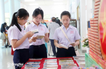 Trưng bày, triển lãm sách kỷ niệm 80 năm Cách mạng tháng Tám và Quốc khánh 2-9