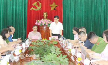 Đoàn kiểm tra thực địa việc cung cấp, giải quyết thủ tục...