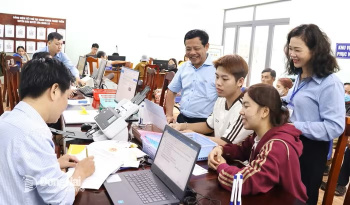 Phú Lâm nỗ lực phục vụ tốt người dân, doanh nghiệp