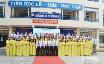 Phó Bí thư Tỉnh ủy Đồng Nai Thái Bảo dự khai giảng Trường THPT Dầu Giây