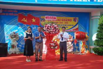 Khai giảng năm học mới trên vùng đất Xuân Bắc