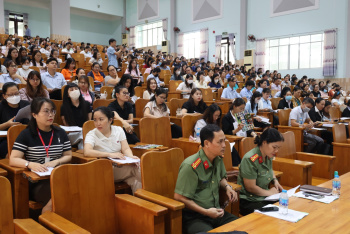 Sở Nội vụ tổ chức tuyên truyền, phổ biến pháp luật cho các doanh nghiệp tại xã Nhơn Trạch