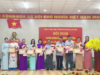 Lộc Thạnh tổ chức thành công Hội nghị Điển hình tiên tiến lần thứ I